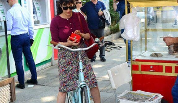 Türk erkeği parayı bulunca önce karıyı değiştirir' galerisi resim 2