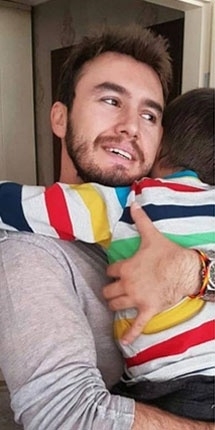 Ceceli Amerika'dan döndü, oğluna koştu ve... galerisi resim 2