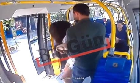 Genç kızın şort giydi diye saldırıya uğradığı anın görüntüleri ortaya çı galerisi resim 1