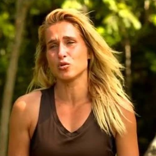 Nagihan Karadere gözyaşlarını tutamadı: Parasız, dımdızlak ortada kaldım galerisi resim 2