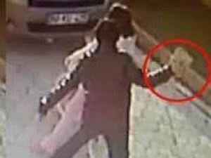 9 yaşındaki kızın başına parke taşıyla vurup kaçtı