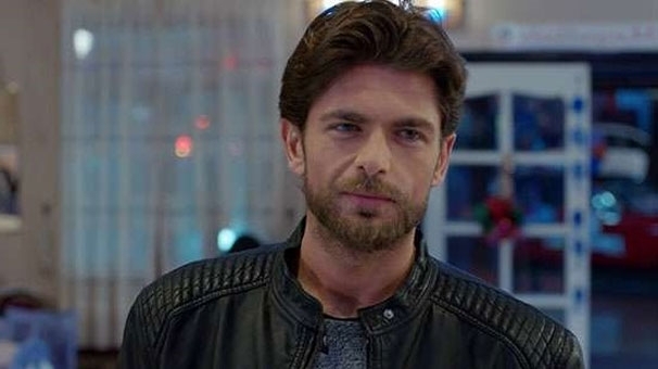 ÜNLÜ OYUNCU FECİ BİR KAZA GEÇİRDİ! galerisi resim 4