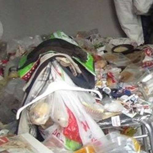 Bursa'daki çöp ev hesabından 450 bin TL çıkan dilenci sanılan adamı galerisi resim 3