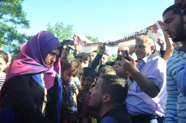 Sürpriz Evlilik Teklifine Olumlu Cevap Alamayınca Neye Uğradığını Şaşırd galerisi resim 6