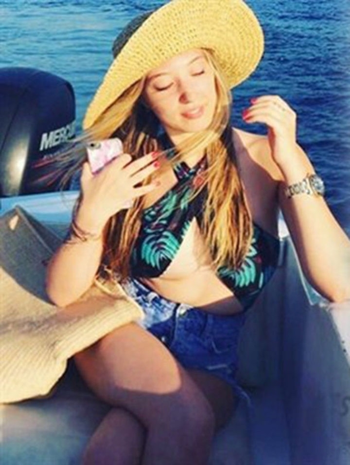 Mehmet Ali Erbil'in kızından cesur paylaşımlar! galerisi resim 2