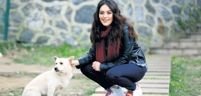 Ezgi Mola'nın son haline bakın değişimi şoke edecek! galerisi resim 2