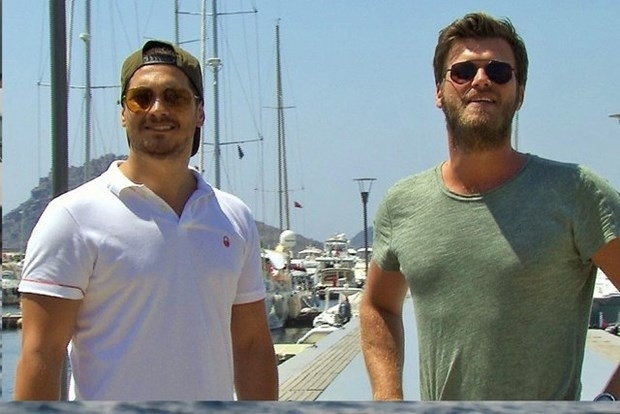 Film değil gerçek! Ünlü oyunculara şok baskın galerisi resim 3