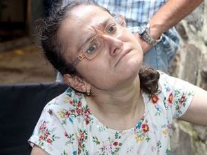 Bursa'da engelli kızın maaşını alıp kaçtılar!