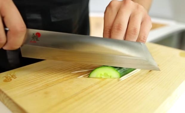 SALATALIĞIN YANINA KÜRDAN KOYARSANIZ... YOK ARTIK DİYECEKSİNİZ! MUTLAKA  galerisi resim 9