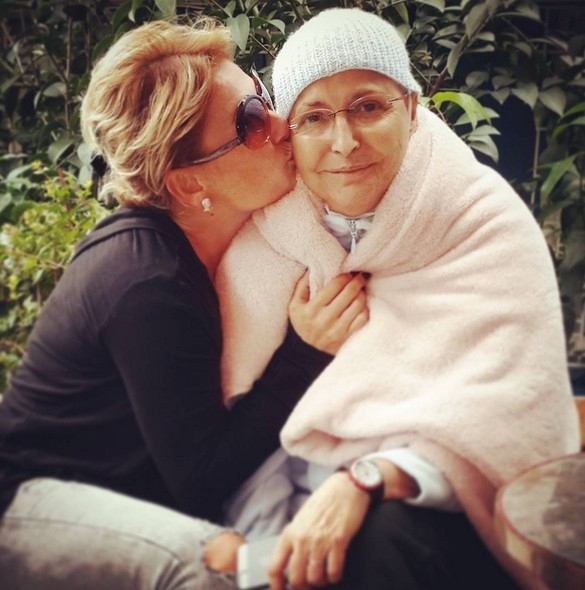 Ünlü şarkıcı İstanbul'da her şeyini bırakıp köye yerleşti! galerisi resim 14