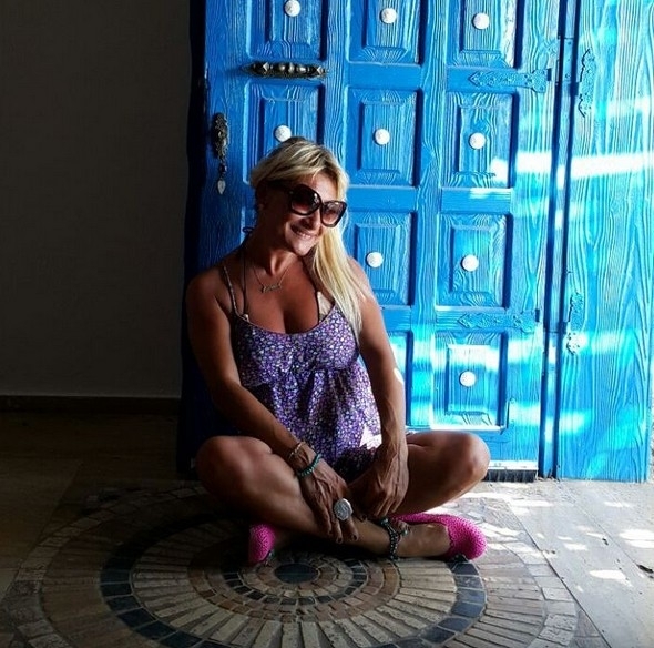 Ünlü şarkıcı İstanbul'da her şeyini bırakıp köye yerleşti! galerisi resim 23