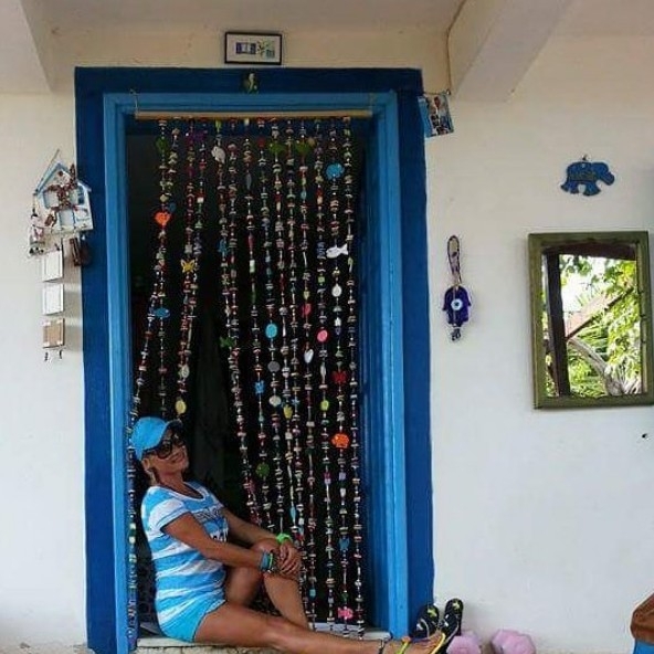 Ünlü şarkıcı İstanbul'da her şeyini bırakıp köye yerleşti! galerisi resim 27