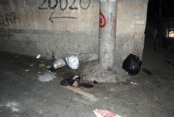 Adana'da yeni doğmuş bebeği çöpe bıraktılar galerisi resim 2