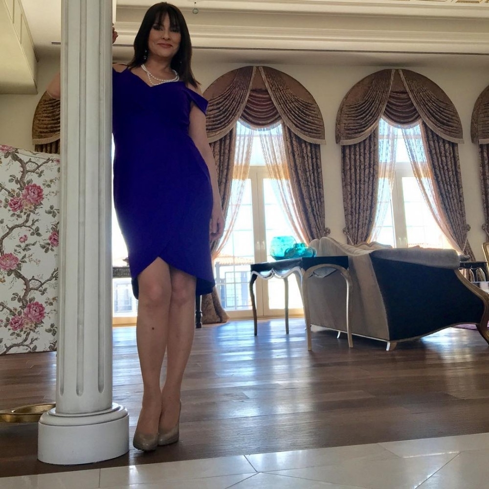 Aydan Şener’in bikinili hali genç kızlara taş çıkarttı galerisi resim 14