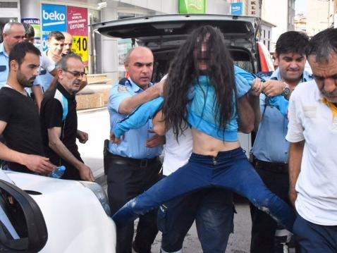 Drift Yapan Genç Kız Kaza Yapınca Çıldırdı! galerisi resim 1