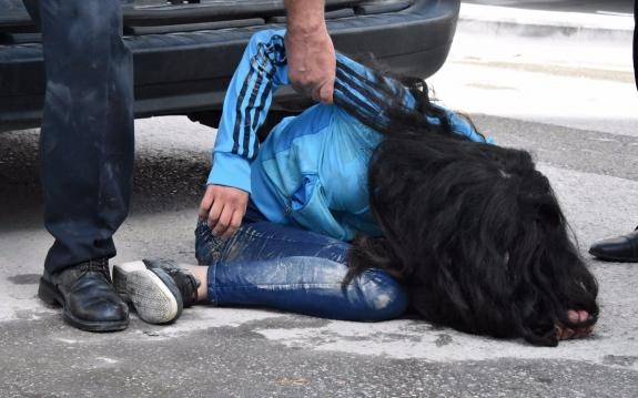 Drift Yapan Genç Kız Kaza Yapınca Çıldırdı! galerisi resim 4