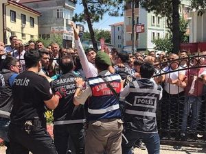 Sakarya canisinin ailesi için imza topladılar