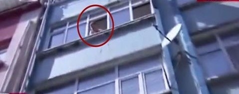 Eşine zor rastlanır kavga: Karım içip içip beni dövüyor! galerisi resim 1