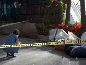 Çuvalın içinde erkek cesedi bulundu