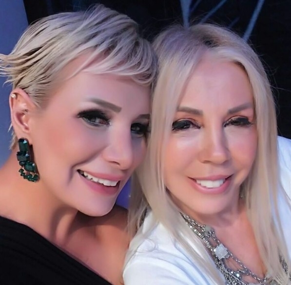 Semiha Yankı genç kızlara taş çıkarttı bikinili haline bakın galerisi resim 2