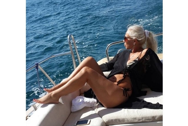 Semiha Yankı genç kızlara taş çıkarttı bikinili haline bakın galerisi resim 7