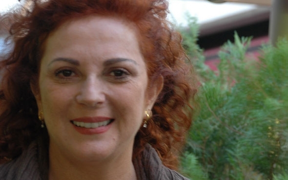 ÜNLÜ SANATÇI KAZA GEÇİRDİ! galerisi resim 2