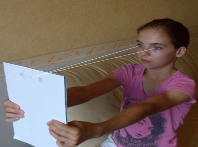 Göz çevresi kırışıklıklarını yok etmek işte bu kadar kolay galerisi resim 1