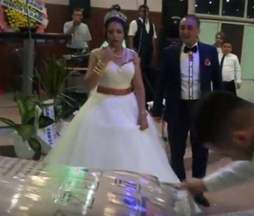 Düğün hediyesi olarak market sepeti getirdi galerisi resim 2