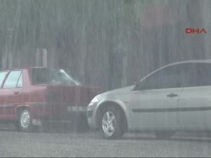 SON DAKİKA! METEOROLOJİ'DEN UYARI: ÇOK KUVVETLİ YAĞIŞ GELİYOR