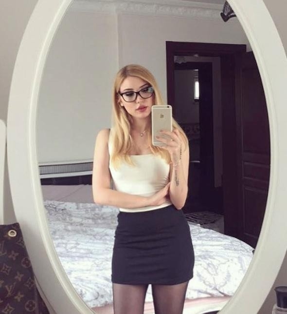 Özcan Deniz'in yeni sevgilisi Yağmur Karabal kimdir galerisi resim 3