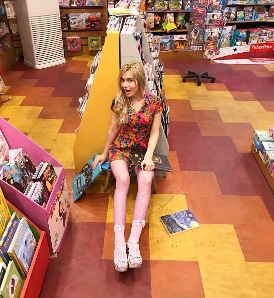 Aleyna Tilki konserine gelen hayranını kovdu rezil etti galerisi resim 7