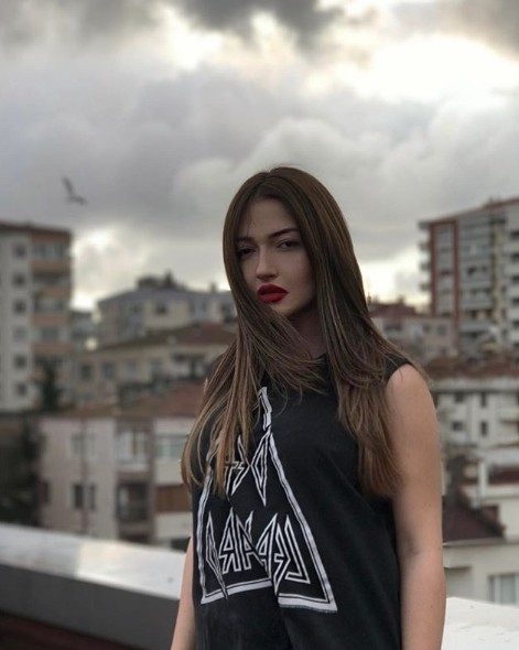 Youtube fenomeni Danla Bilic 'Tatlıcı'sını paylaştı işte sevgi galerisi resim 6