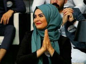 ARADIĞI KOCAYI BULAMADI AMA PARAYI BULDU...