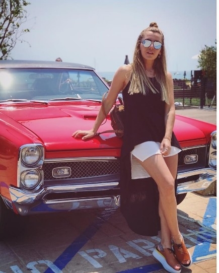 Eda Erol'un dekolte sansürüne bakın olay oldu galerisi resim 3