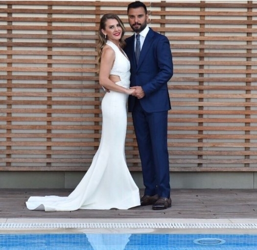 Eda Erol'un dekolte sansürüne bakın olay oldu galerisi resim 5