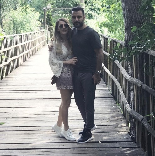 Eda Erol'un dekolte sansürüne bakın olay oldu galerisi resim 6