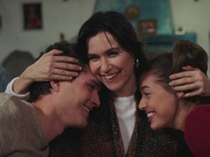 HAYRANLARI BU HABERE ÇOK ÜZÜLECEK İDDİALI DİZİ YAYINDAN KALDIRILDI