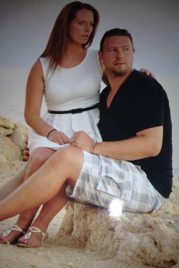 Sinirini bozduğu için kocasını satışa çıkardı galerisi resim 1