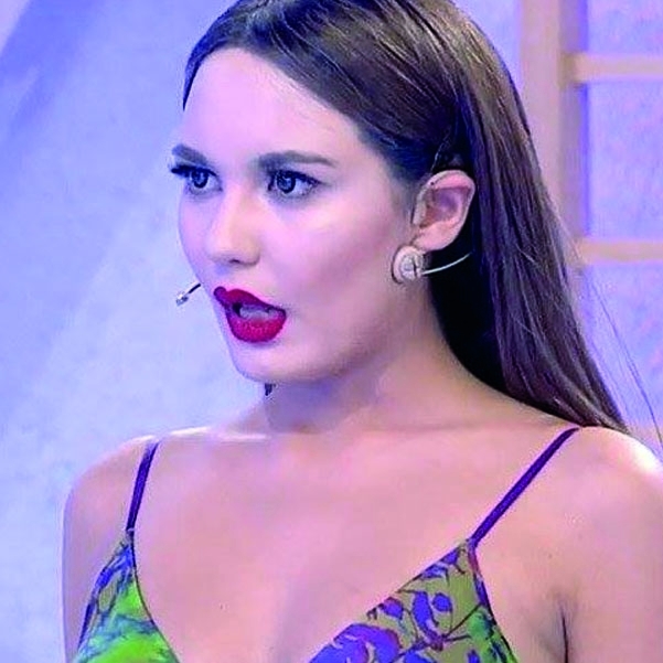 Bahar Candan Hakkında Şoke Eden Dayak İddiası! galerisi resim 2