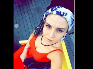 Öfkeli genç, tartıştığı kız arkadaşını kamyonetle ezdi