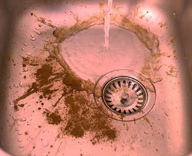 LAVABONUZUN İÇİNE BİR AVUÇ TARÇIN DÖKÜN VE BEKLEYİN! SONUÇ İNANILMAZ... galerisi resim 2