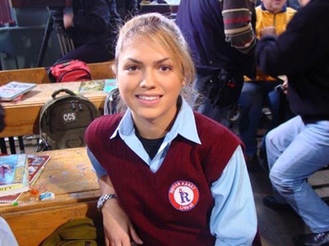 Hayat Bilgisi'nin Barbie'si de bikinili yakalandı galerisi resim 8