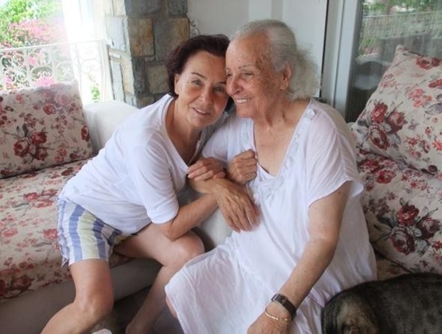 Fatma Girik’in evini gördünüz mü? Annesi ile yaşıyor galerisi resim 6
