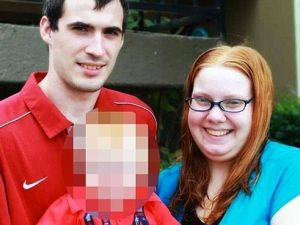 Doktorlar bebeğin bezini çıkarınca gördükleri karşısında şok oldular!