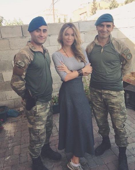 Gamze Özçelik o iddialara ateş püskürdü : 'Keşke...' galerisi resim 7