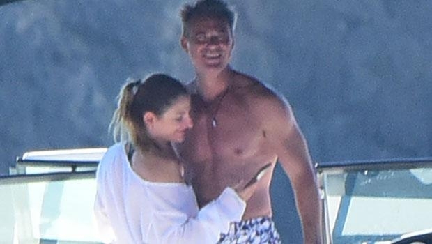 YEĞENİYLE DUDAK DUDAĞA YAKALANMIŞTI... MURAT BAŞOĞUL'UN KARDEŞİ KON galerisi resim 2