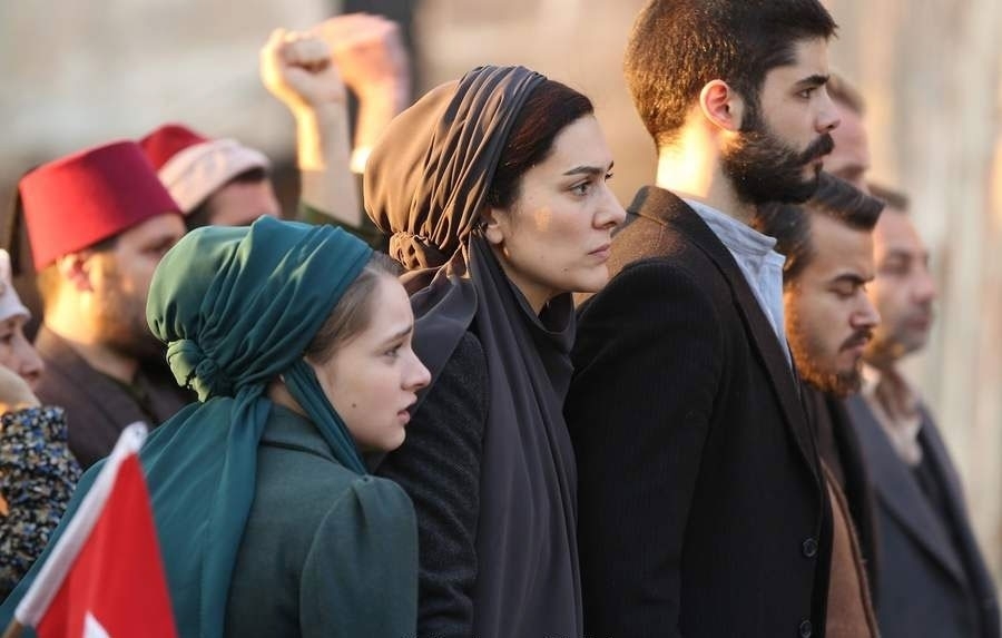 Vatanım Sensin'de şok ayrılık! Başrollerden biri diziye veda etti galerisi resim 2