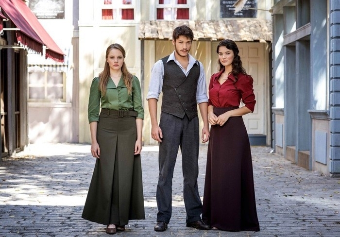 Vatanım Sensin'de şok ayrılık! Başrollerden biri diziye veda etti galerisi resim 3