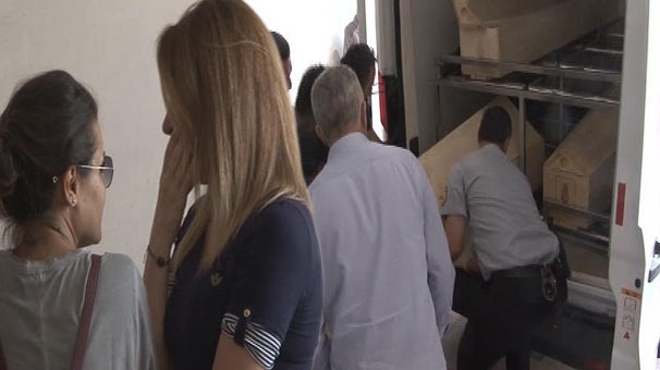 SKANDAL! VATAN ŞAŞMAZ VE FİLİZ AKER’İN ÖLDÜĞÜ DEHŞET ODASININ GÖRÜNTÜLER galerisi resim 6