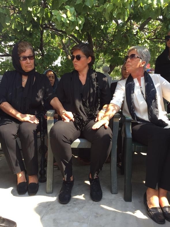 Vatan Şaşmaz'ın hamile eşi Yasemin Adalı'nın eşine son vedası! galerisi resim 3